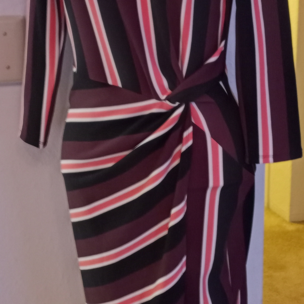 Socialite Multicolored Dress - Picture 4 of 15